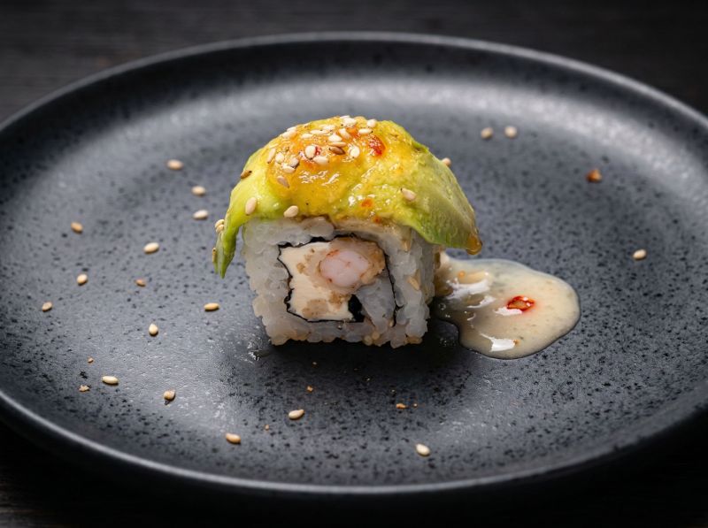 Uramaki de Camarão Avocado